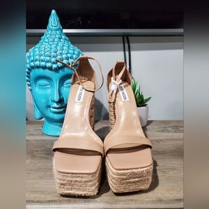 Steve Madden Tan Platform Sandals with Ankle Strap